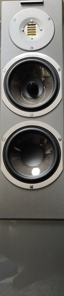 audiovector r 3 speaker
