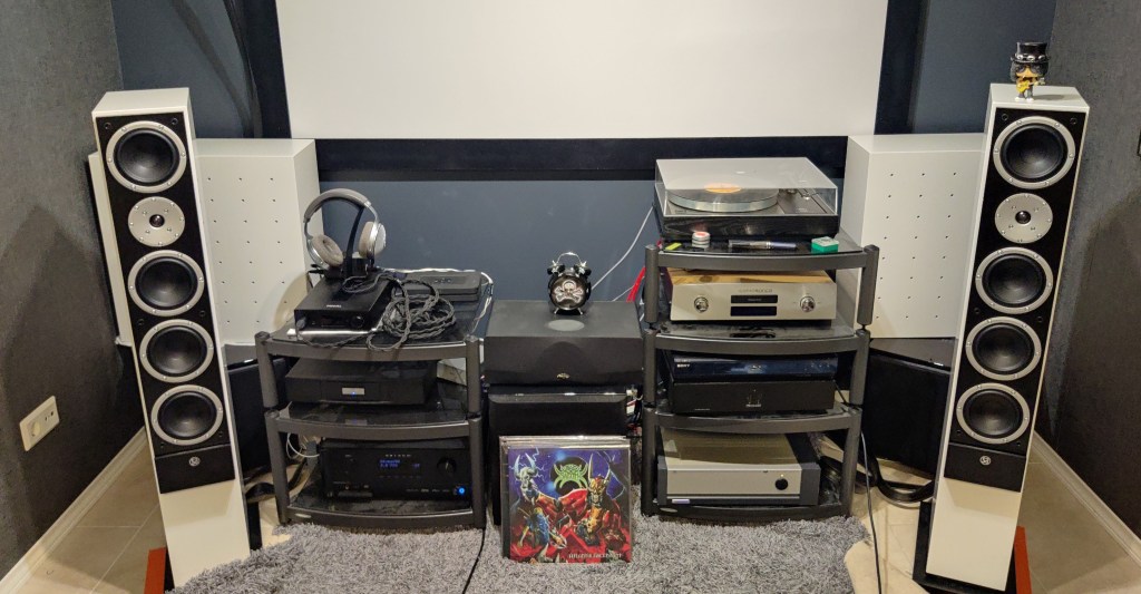 Onko kaksi subwooferia parempi kuin&nbsp;yksi?