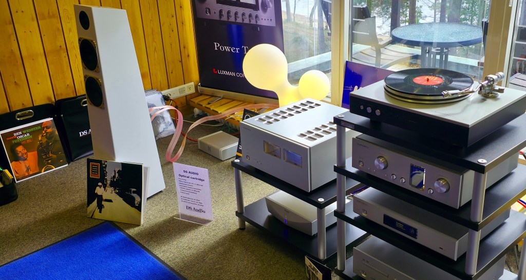 totem kaiutin loudspeaker luxman hifihuone helsinki hifishow 2026