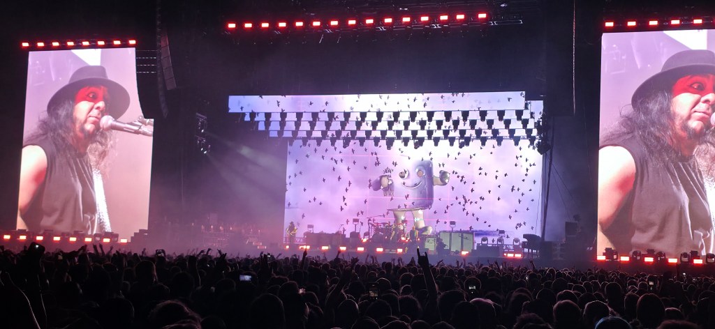 system of a down strawberry arena