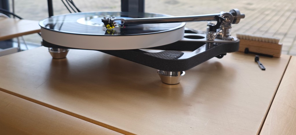 mr hifi wilson audio rega bluesound dcs varese